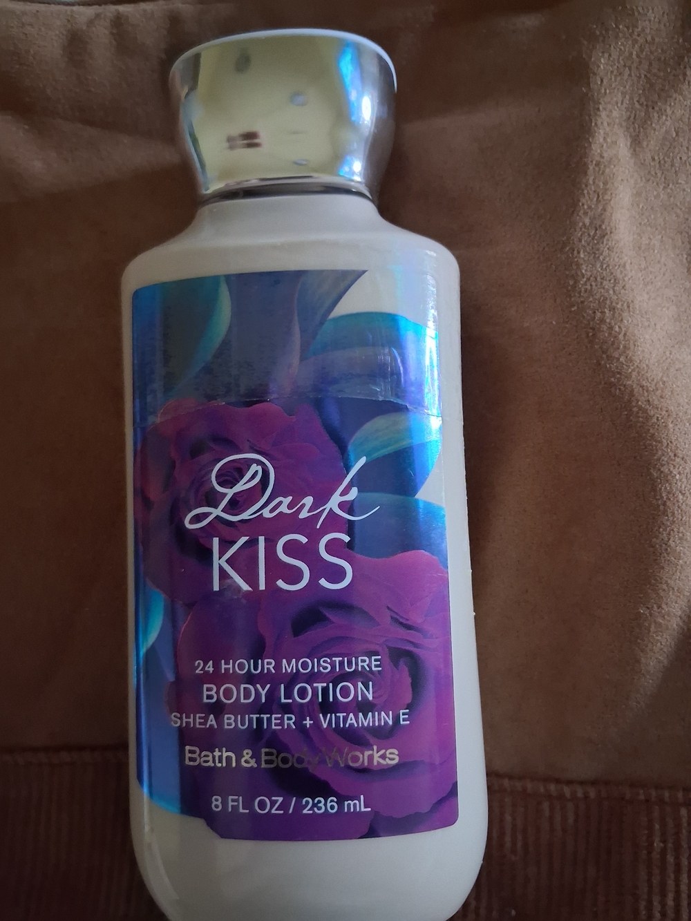 Bath & Body Works Dark Kiss Body Lotion - Purple